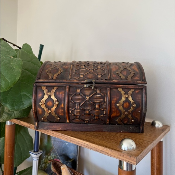 Thomas Pacconi Other - Thomas Pacconi 1900-2000 Classics Nesting Chests Cert. Of Authenticity